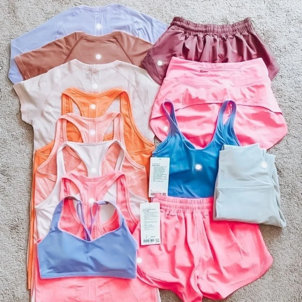 LULULEMON MYSTERY BOX - Picture 6 of 11